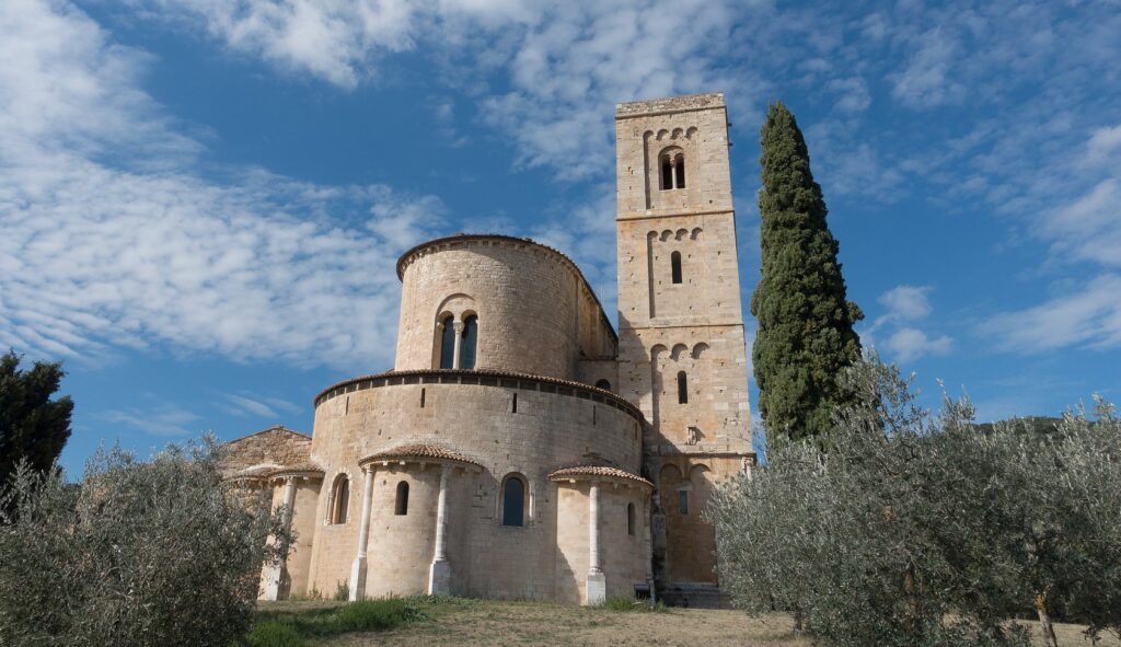 Abbazia Sant'Antimo: orari e percorso
